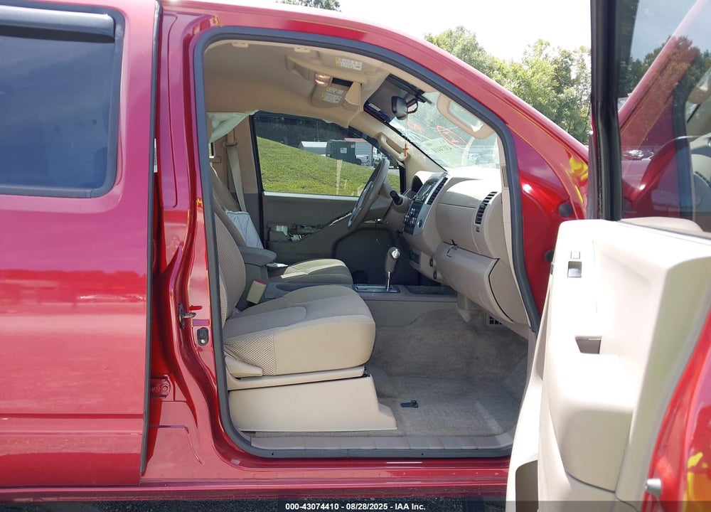 2015 NISSAN FRONTIER VIN: 1N6AD0EV5FN700022