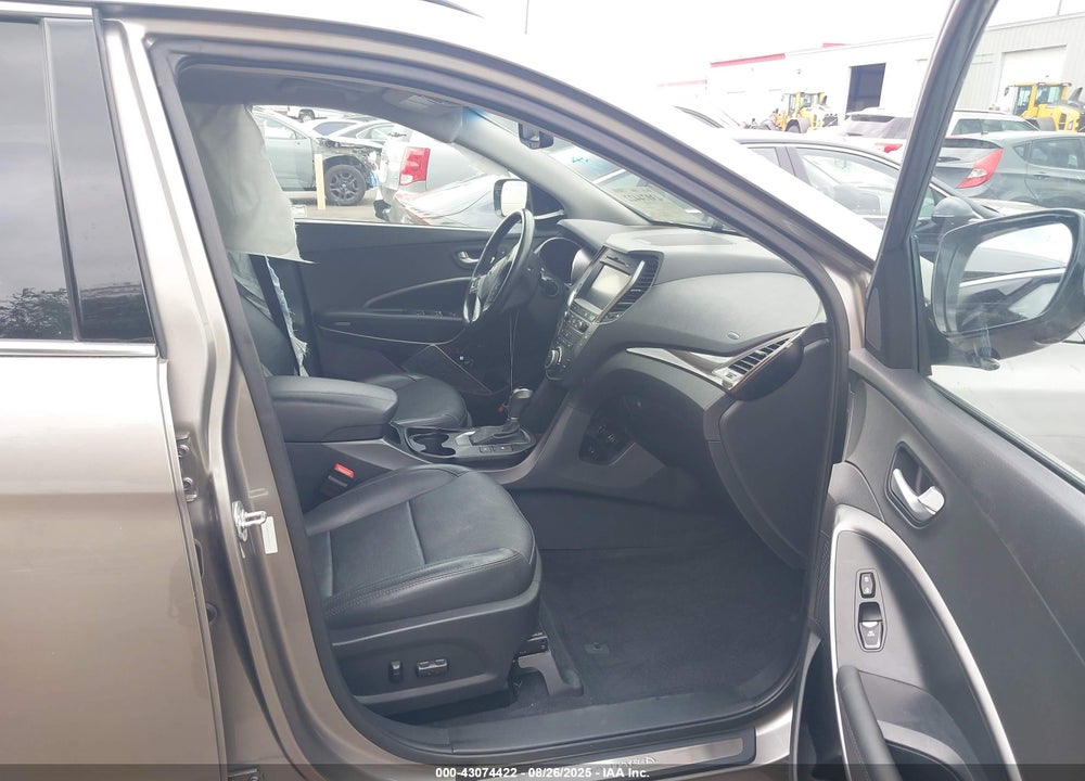 2017 HYUNDAI SANTA FE VIN: 5XYZWDLA0HG501719