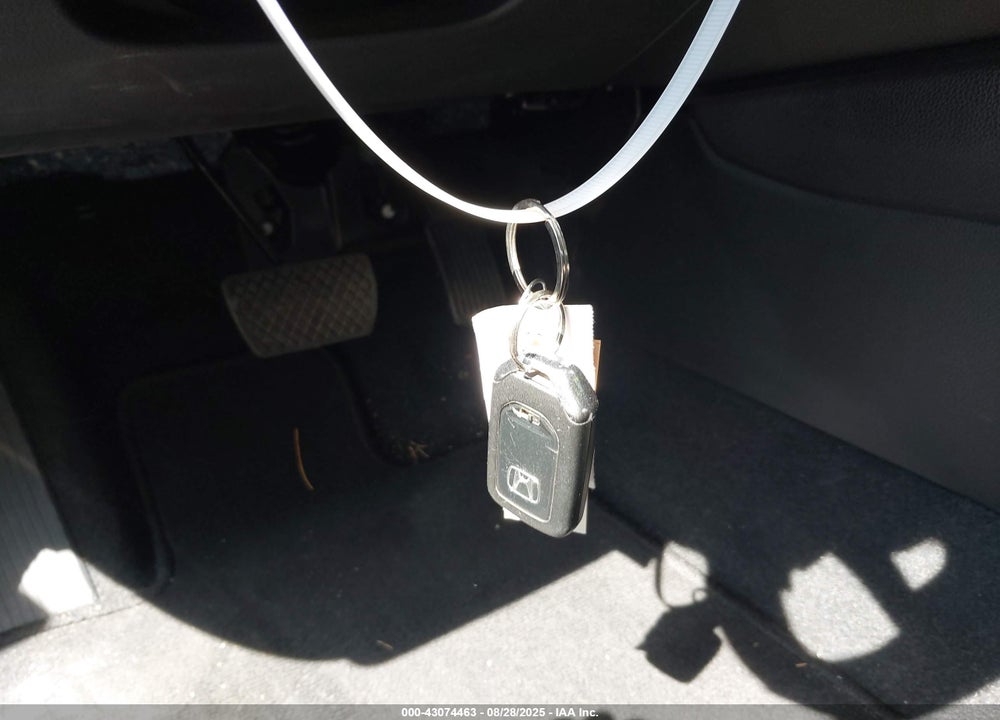 2019 HONDA ACCORD VIN: 1HGCV1F16KA027741