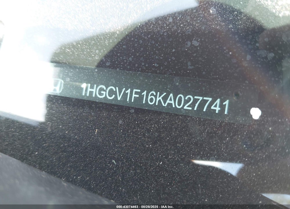 2019 HONDA ACCORD VIN: 1HGCV1F16KA027741