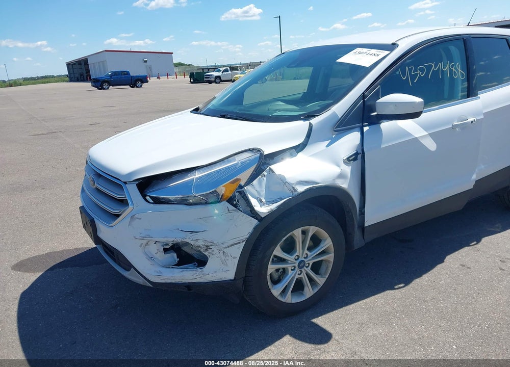 2019 FORD ESCAPE SE VIN: 1FMCU9GD3KUB04410