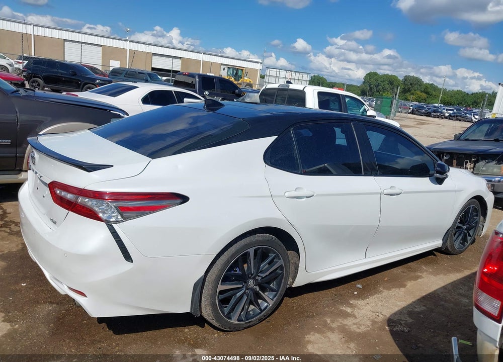 2018 TOYOTA CAMRY VIN: 4T1BZ1HK9JU006038
