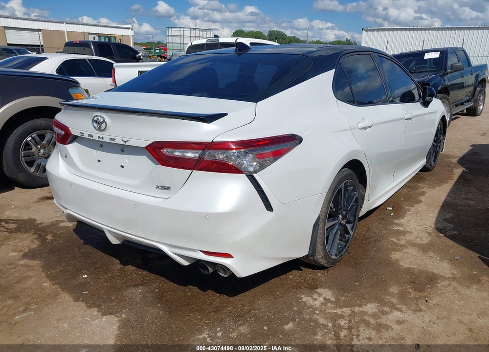 2018 TOYOTA CAMRY VIN: 4T1BZ1HK9JU006038