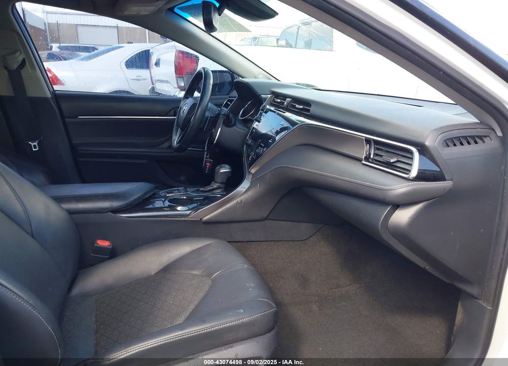 2018 TOYOTA CAMRY VIN: 4T1BZ1HK9JU006038