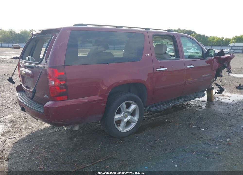 2007 CHEVROLET SUBURBAN 1500 LTZ VIN: 1GNFC16097J323988