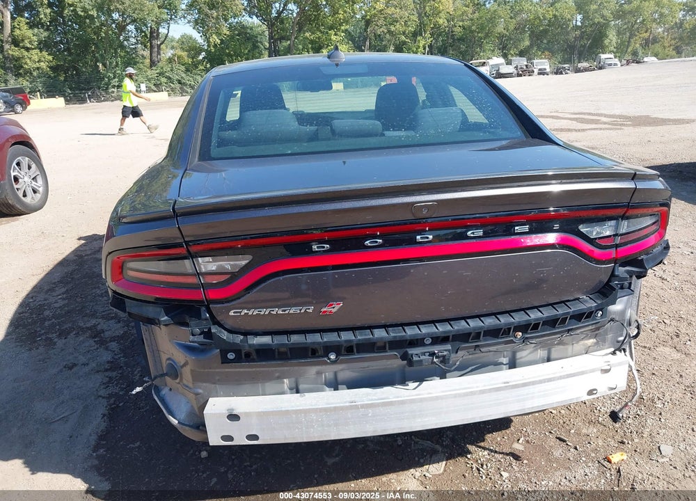 2018 DODGE CHARGER VIN: 2C3CDXJG2JH235586