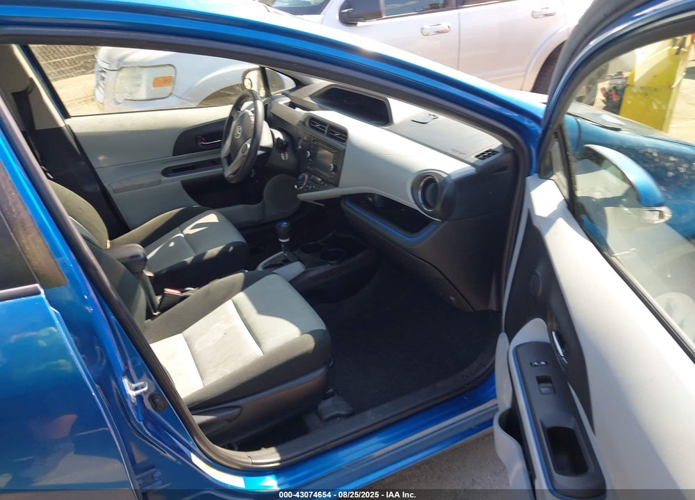 2012 TOYOTA PRIUS C VIN: JTDKDTB30C1504830
