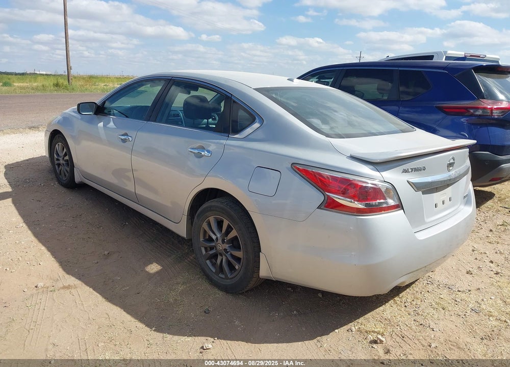 2015 NISSAN ALTIMA VIN: 1N4AL3AP7FN912411