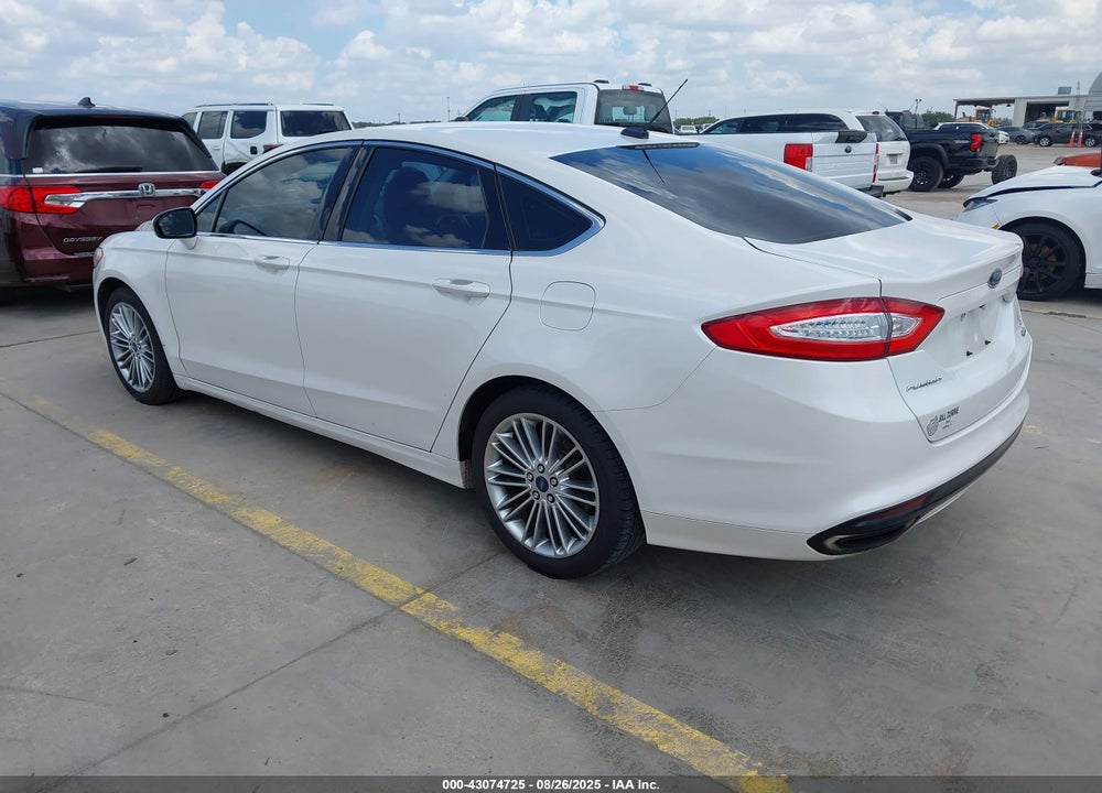 2015 FORD FUSION SE VIN: 3FA6P0H93FR143192