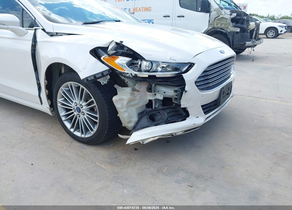 2015 FORD FUSION SE VIN: 3FA6P0H93FR143192