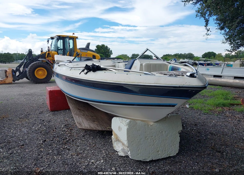1985 WELLCRAFT OTHER VIN: WELR0582H485