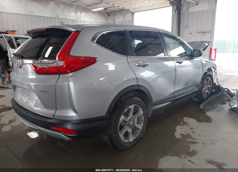 2018 HONDA CR-V VIN: 7FARW2H89JE005765