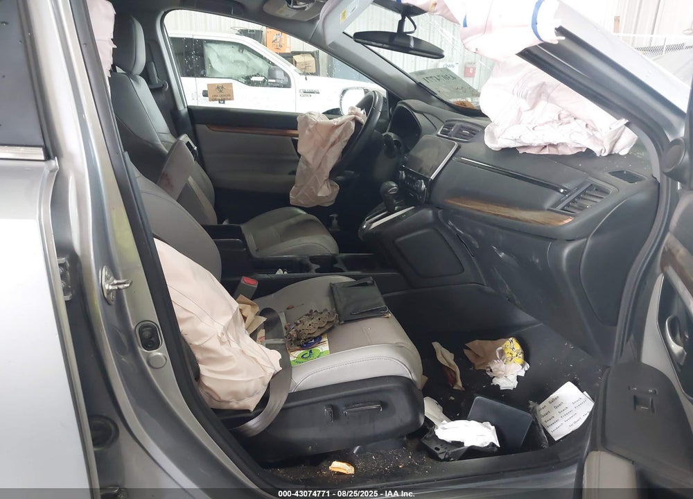 2018 HONDA CR-V VIN: 7FARW2H89JE005765