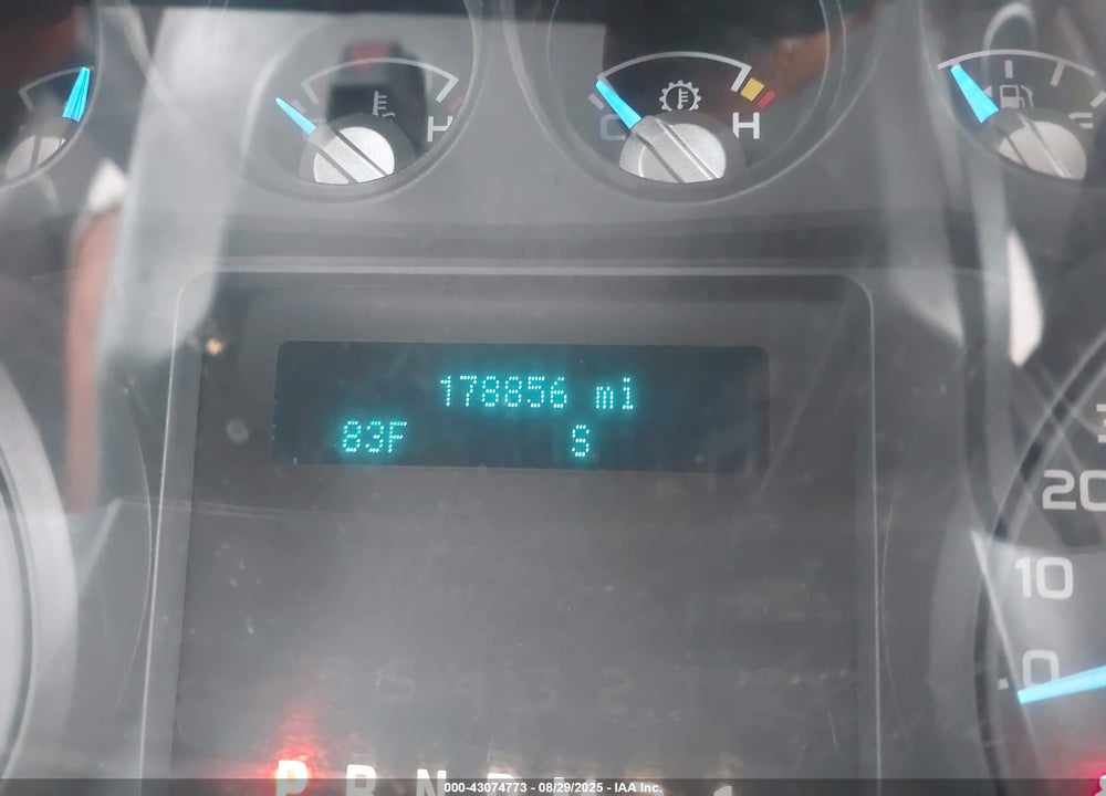 2015 FORD F-350 CHASSIS XL VIN: 1FDRF3G62FEB33447