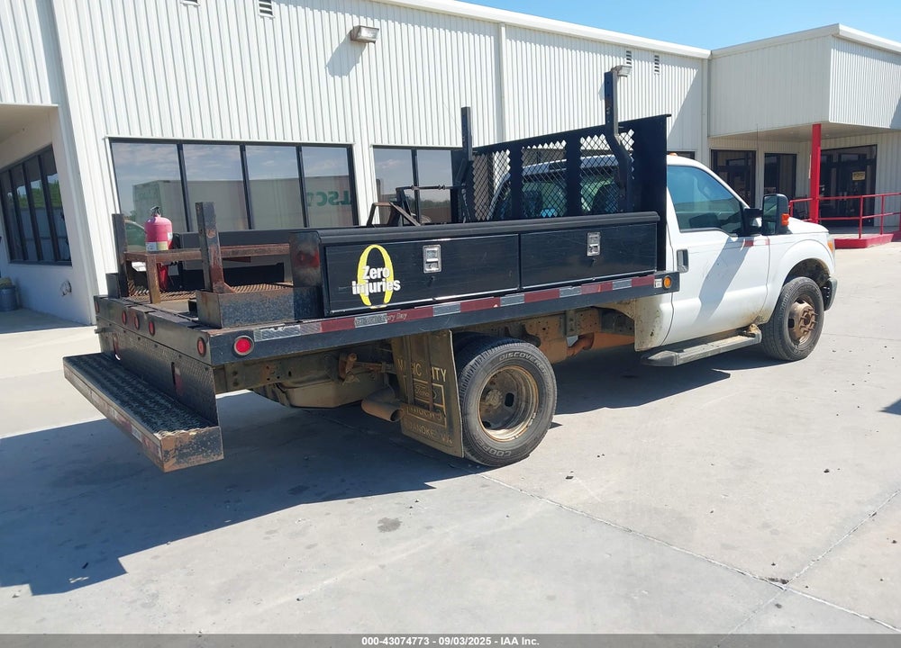 2015 FORD F-350 CHASSIS XL VIN: 1FDRF3G62FEB33447