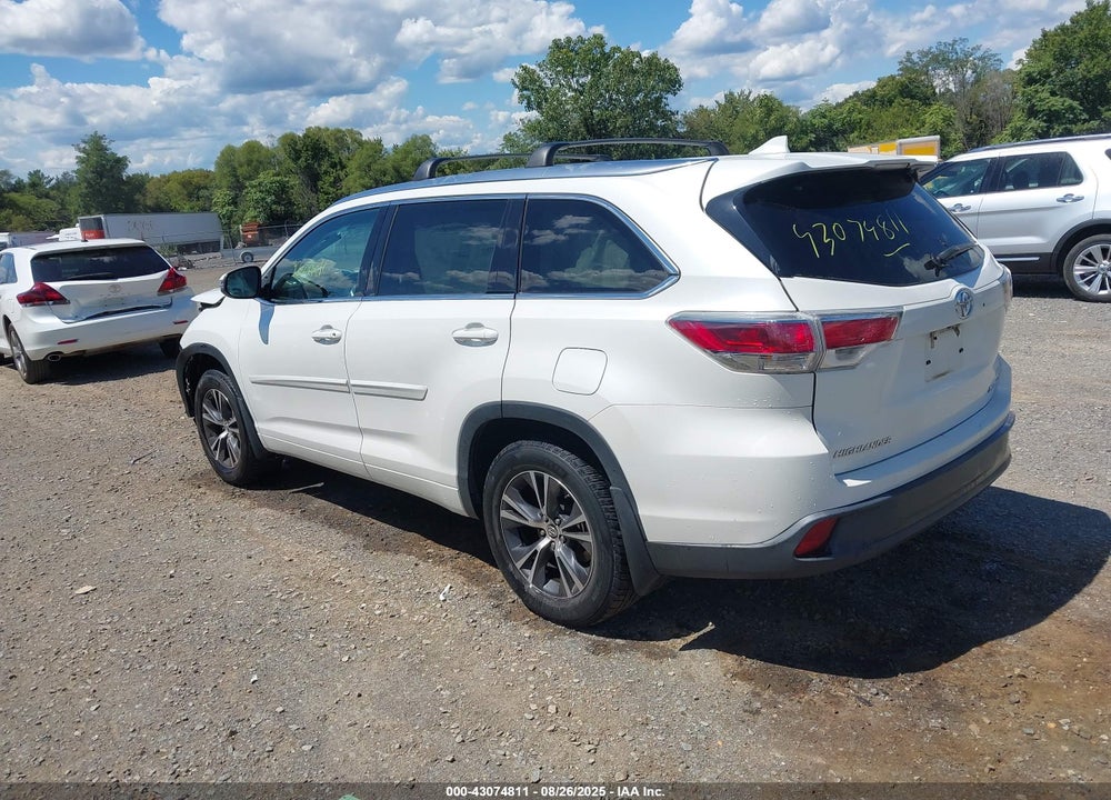 2016 TOYOTA HIGHLANDER VIN: 5TDJKRFHXGS312480