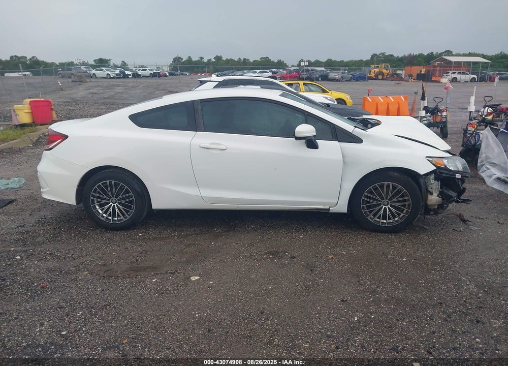 2015 HONDA CIVIC VIN: 2HGFG3B51FH506216