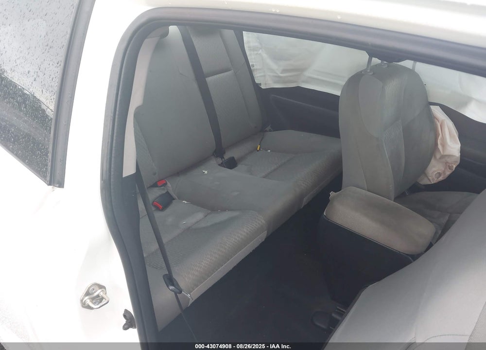 2015 HONDA CIVIC VIN: 2HGFG3B51FH506216