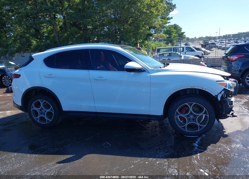2018 ALFA ROMEO STELVIO VIN: ZASFAKAN1J7C28750