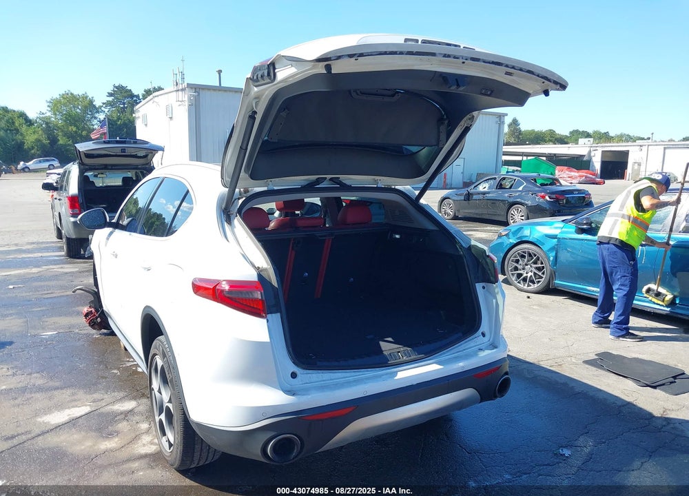 2018 ALFA ROMEO STELVIO VIN: ZASFAKAN1J7C28750