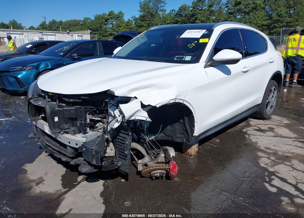 2018 ALFA ROMEO STELVIO VIN: ZASFAKAN1J7C28750