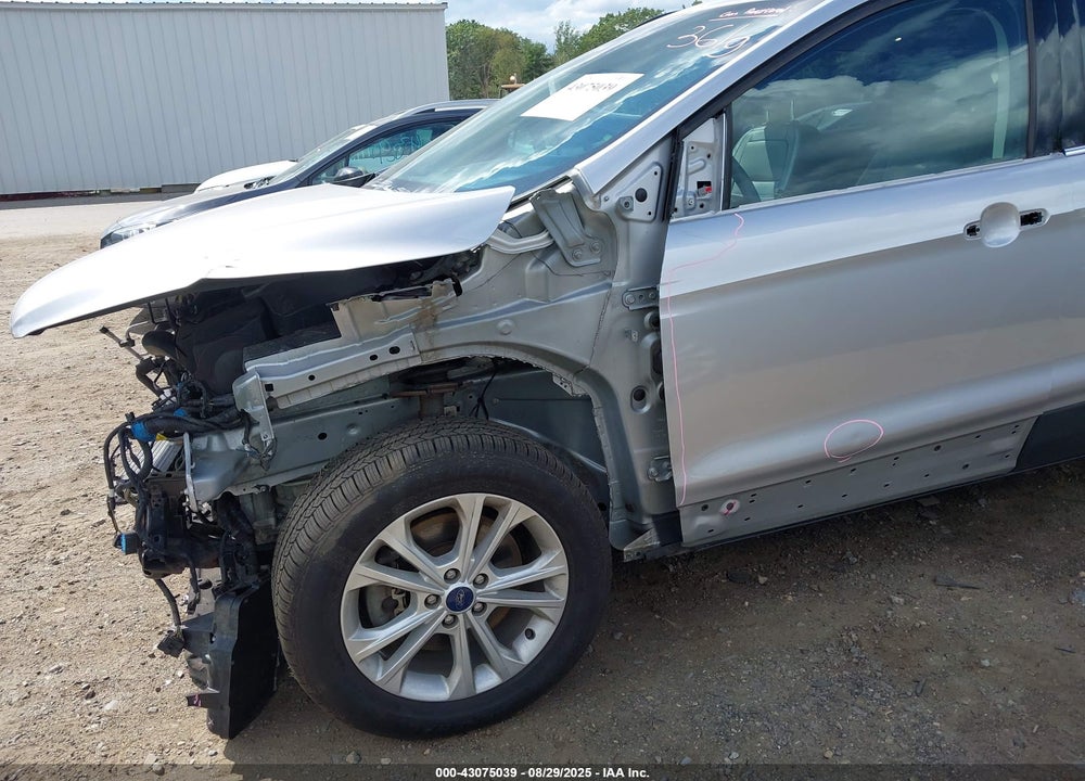 2018 FORD ESCAPE VIN: 1FMCU9HD7JUB92410