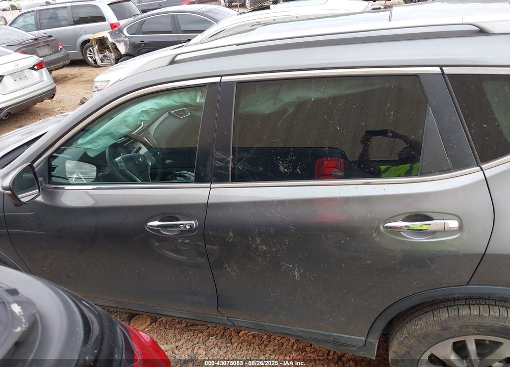 2015 NISSAN ROGUE VIN: 5N1AT2MV9FC920516