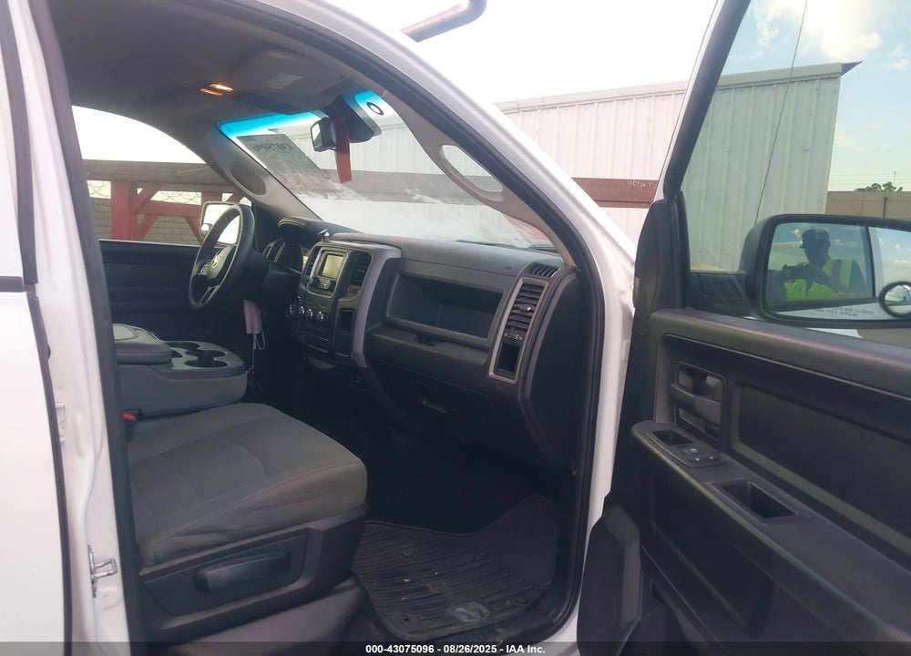2014 RAM 1500 VIN: 1C6RR7KT1ES322582