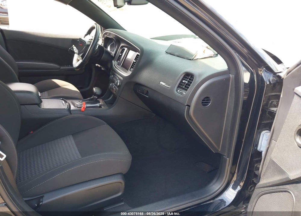2021 DODGE CHARGER VIN: 2C3CDXHG1MH643698