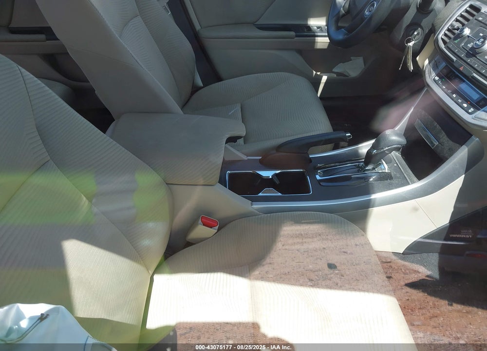 2015 HONDA ACCORD LX VIN: 1HGCR2F31FA042245
