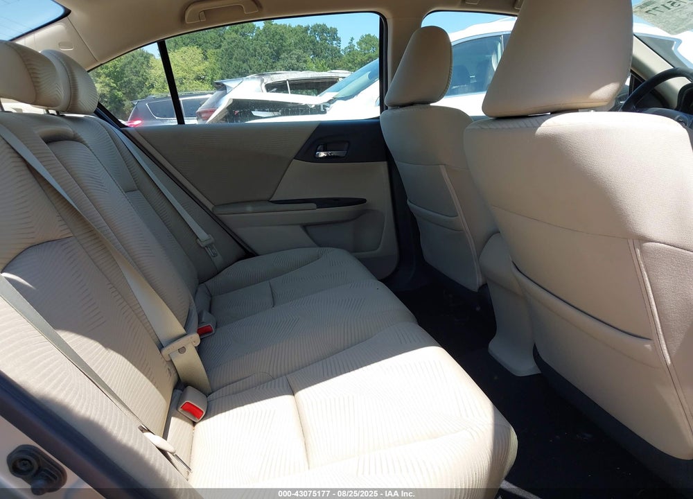 2015 HONDA ACCORD LX VIN: 1HGCR2F31FA042245