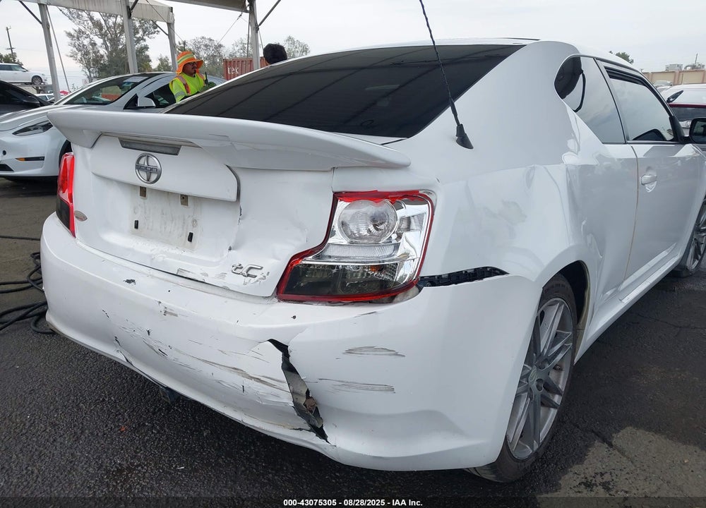 2011 SCION TC VIN: JTKJF5C73B3010458