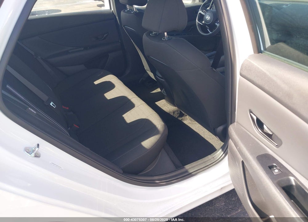 2025 HYUNDAI ELANTRA SEL SPORT VIN: KMHLM4DG3SU930692
