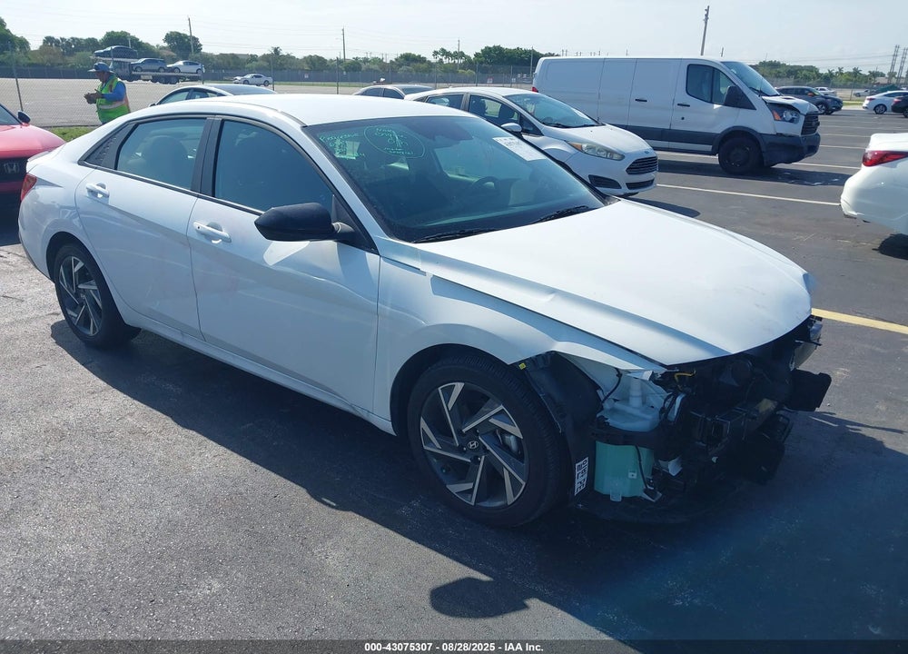 2025 HYUNDAI ELANTRA SEL SPORT VIN: KMHLM4DG3SU930692