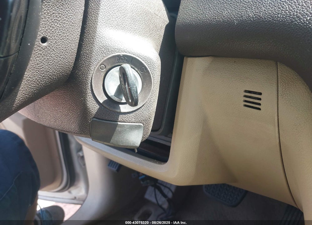 2008 BUICK ENCLAVE CXL VIN: 5GAER23768J290591