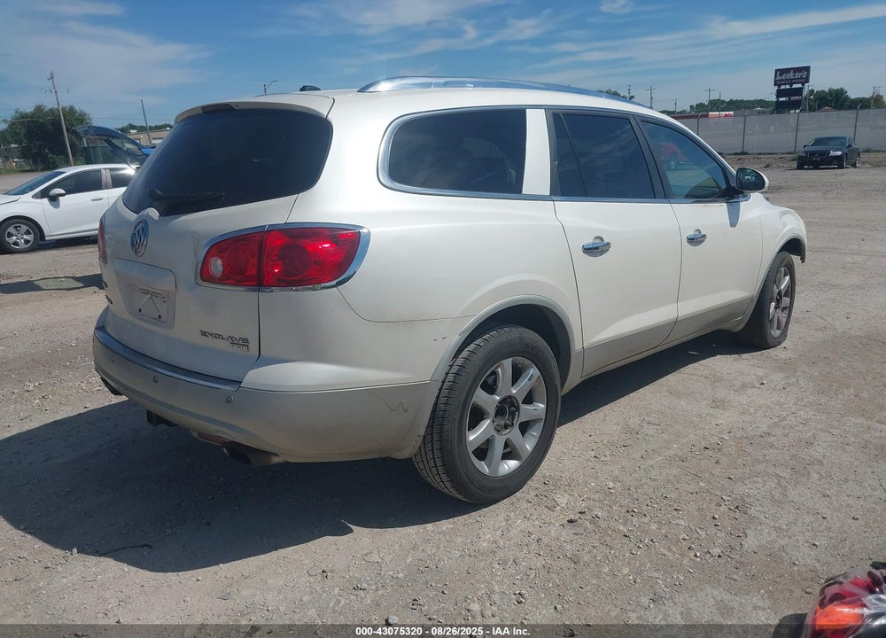 2008 BUICK ENCLAVE CXL VIN: 5GAER23768J290591