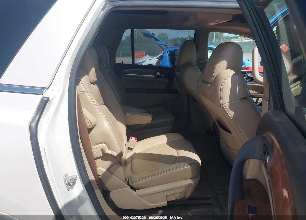 2008 BUICK ENCLAVE CXL VIN: 5GAER23768J290591
