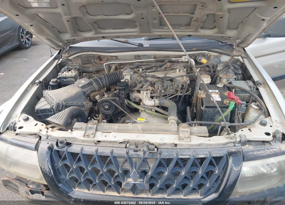 2000 MITSUBISHI MONTERO SPORT LS/XLS VIN: JA4MT31H6YP815282