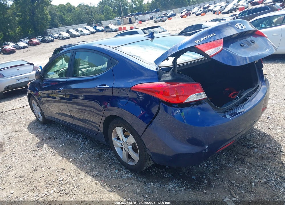 2013 HYUNDAI ELANTRA GLS VIN: KMHDH4AE6DU838927