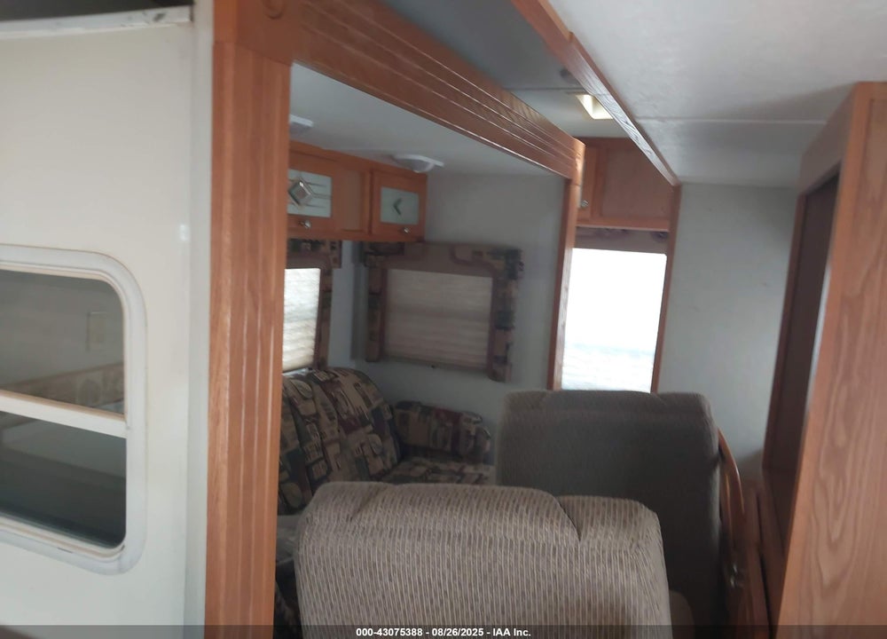 2004 PILGRIM INTERNATIONAL VIN: 5L4FM362541002036