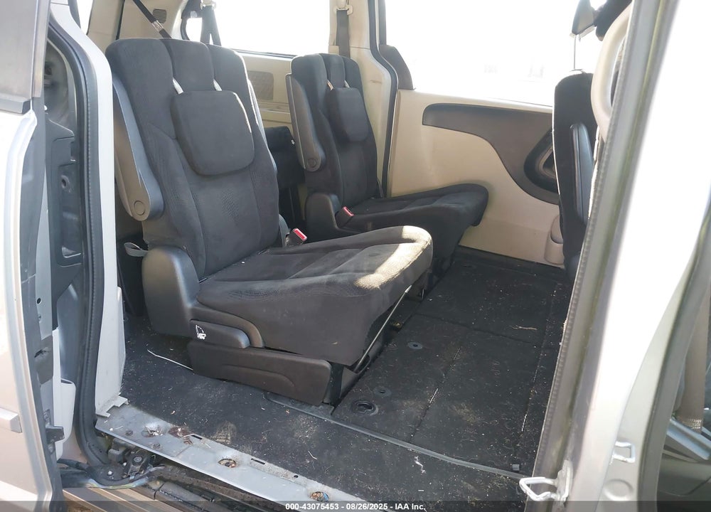2015 DODGE GRAND CARAVAN SXT VIN: 2C4RDGCG1FR717289