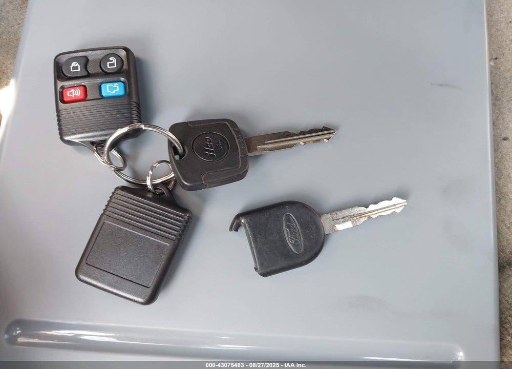 2010 FORD FOCUS VIN: 1FAHP3FN9AW292612