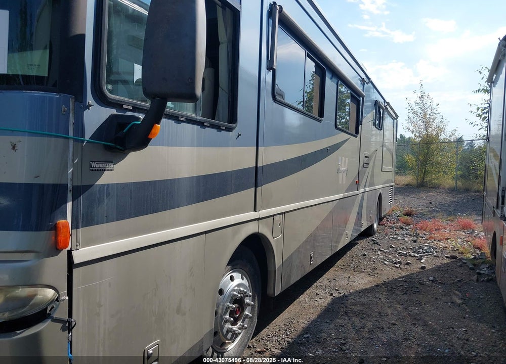 2004 WINNEBAGO JOURNEY MOTOR HOME VIN: 5B4NR97A944700084