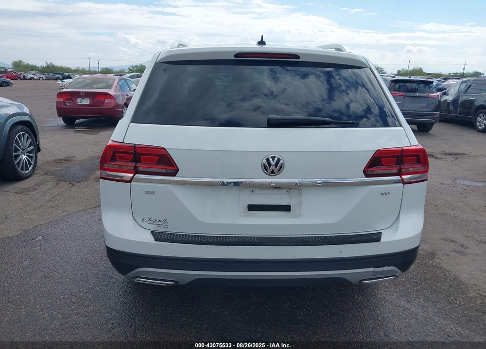2018 VOLKSWAGEN ATLAS VIN: 1V2CR2CA4JC505900