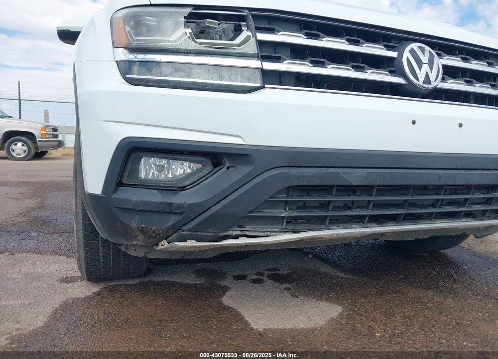 2018 VOLKSWAGEN ATLAS VIN: 1V2CR2CA4JC505900