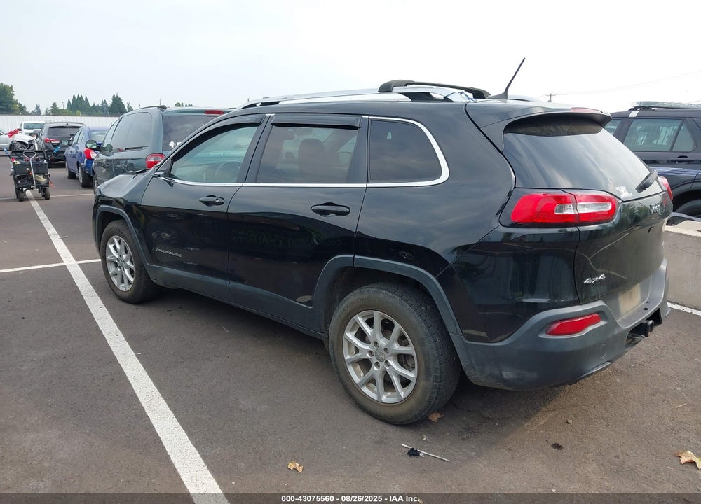 2017 JEEP CHEROKEE VIN: 1C4PJMCB2HW576598