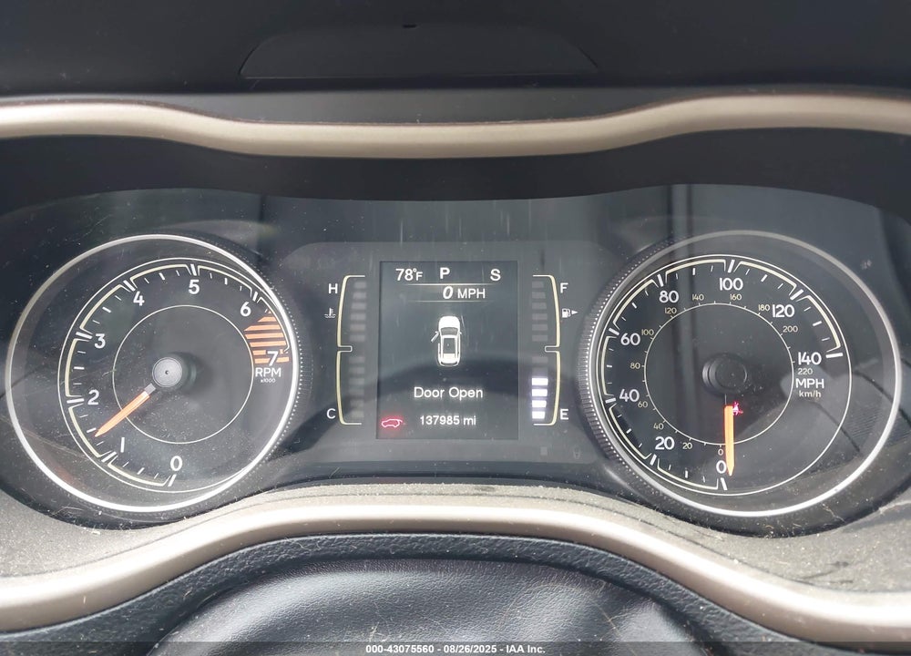 2017 JEEP CHEROKEE VIN: 1C4PJMCB2HW576598
