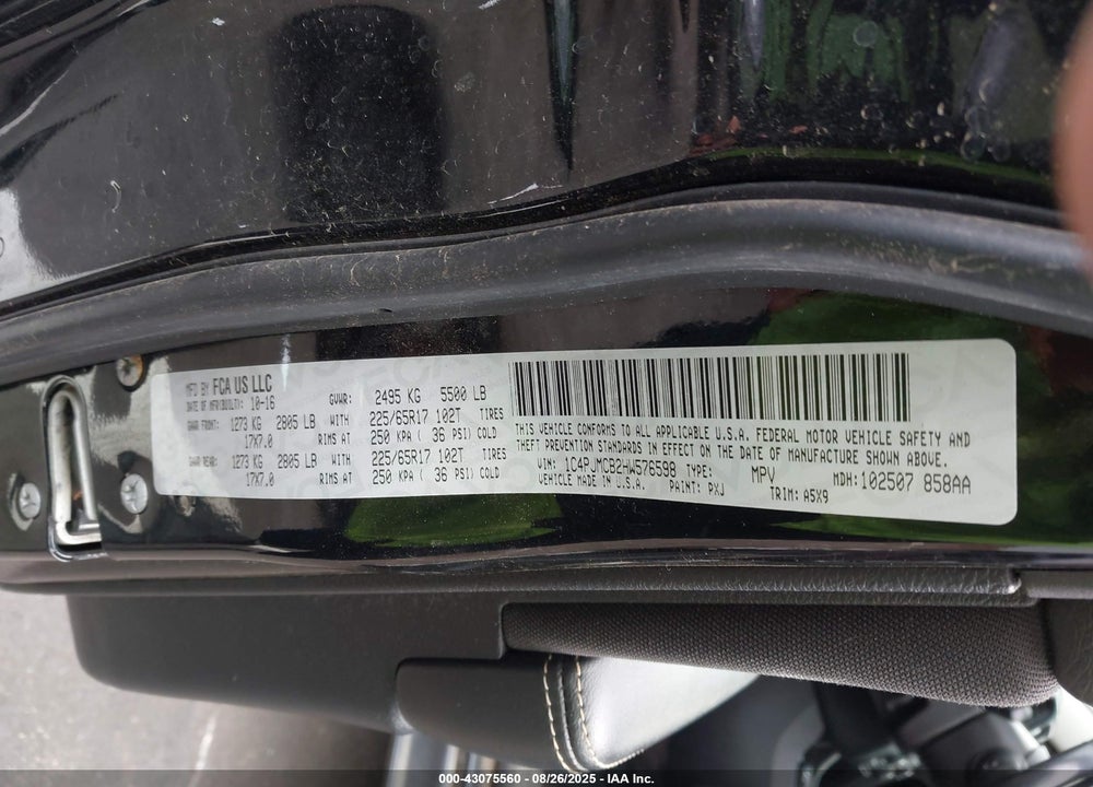 2017 JEEP CHEROKEE VIN: 1C4PJMCB2HW576598