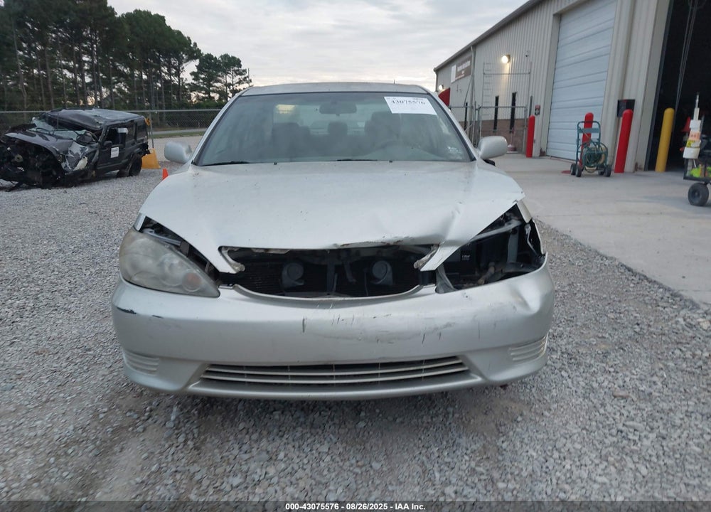 2005 TOYOTA CAMRY LE/XLE/SE VIN: 4T1BE32K75U524848
