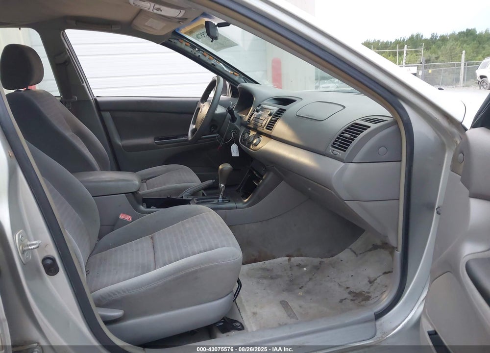 2005 TOYOTA CAMRY LE/XLE/SE VIN: 4T1BE32K75U524848